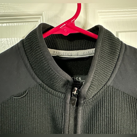 Fabletics Pace Knit Vest - Picture 7 of 16